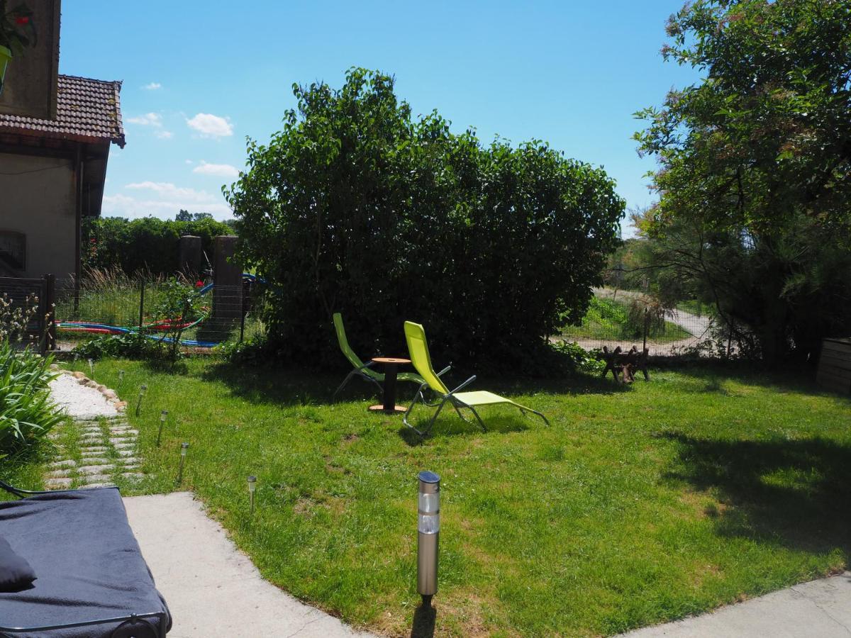 Le Gite Du Haut Châtillon-la-Palud Exterior foto